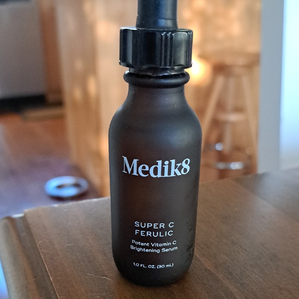 Medik8 Super C Ferulic Vitamin C Brightening Serum - Black